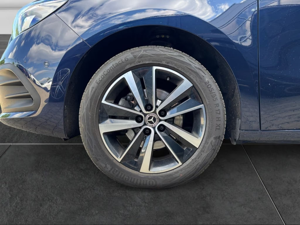 Mercedes-Benz T 180