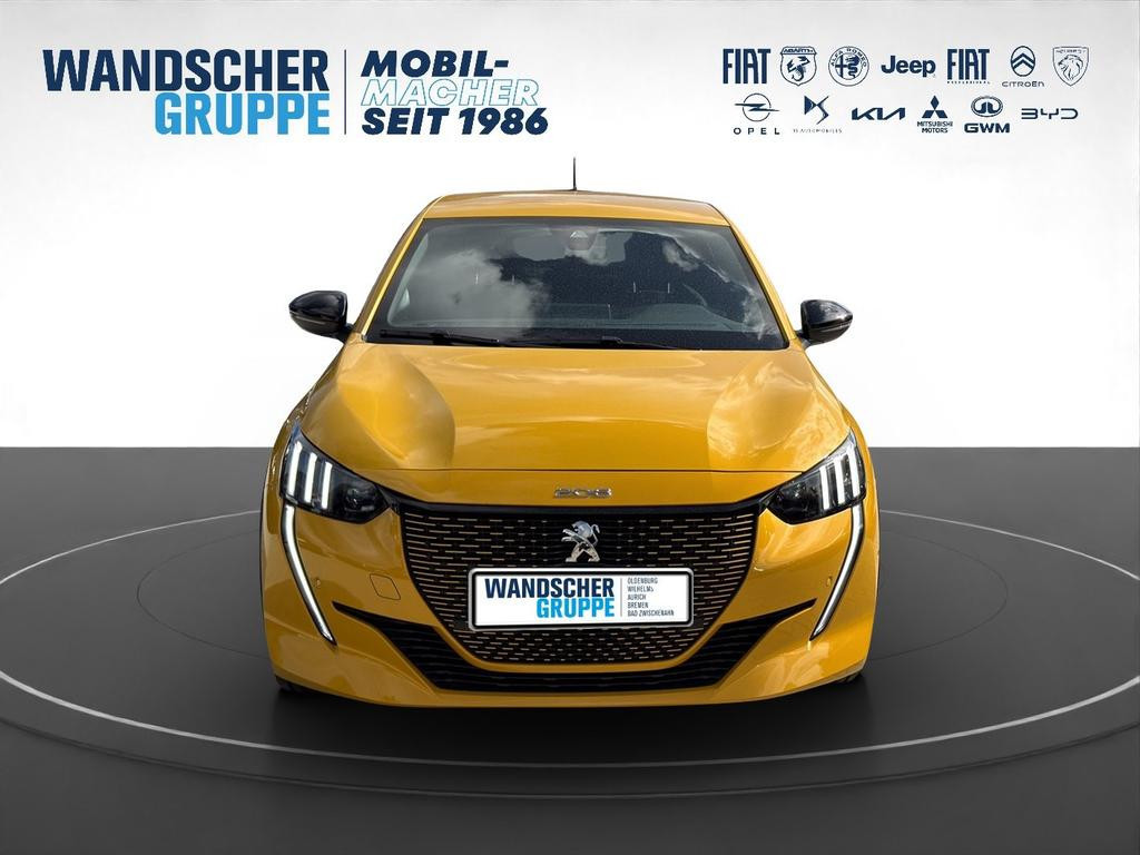 Peugeot e-208