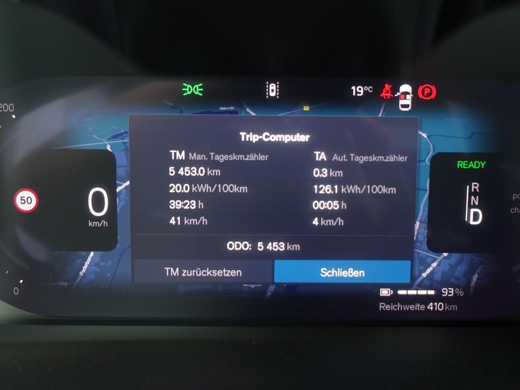 Volvo EX40