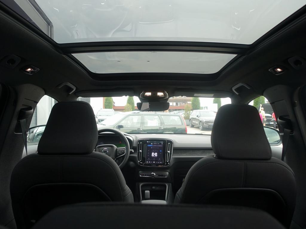 Volvo EX40