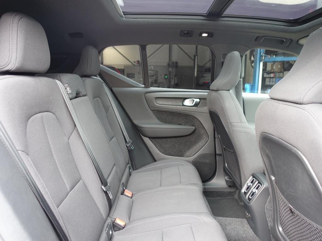 Volvo EX40