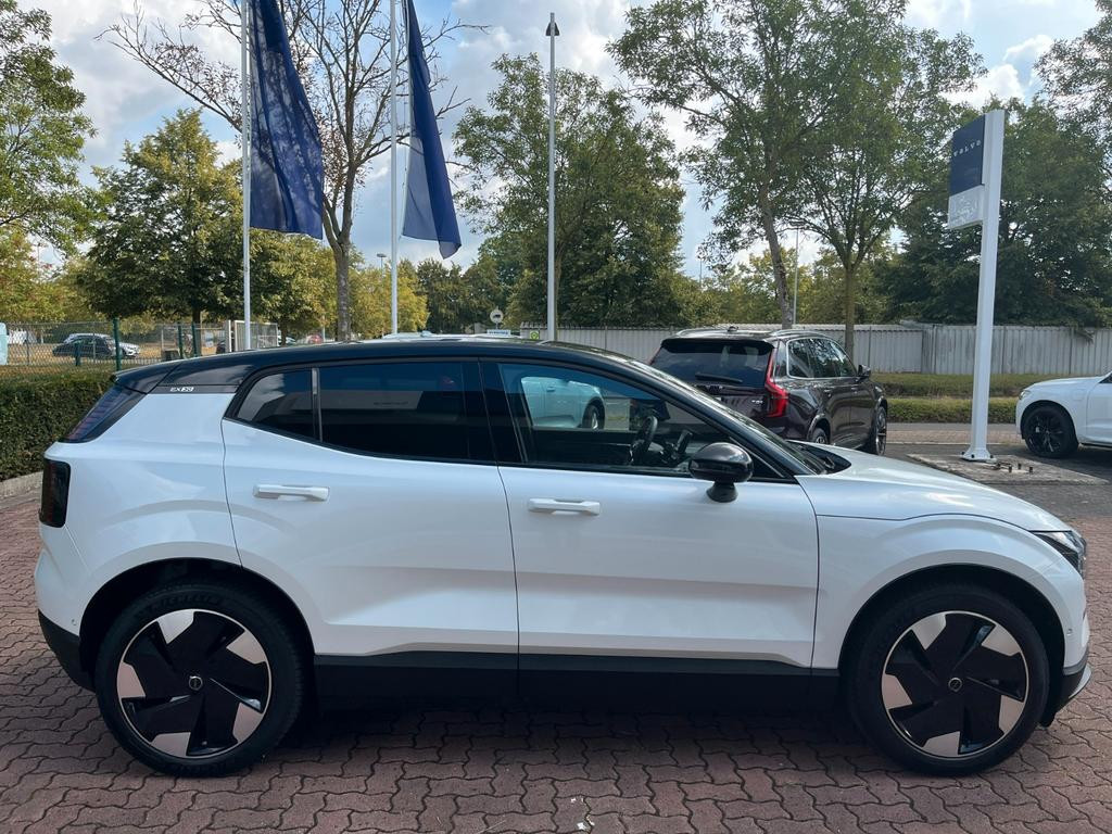 Volvo EX30