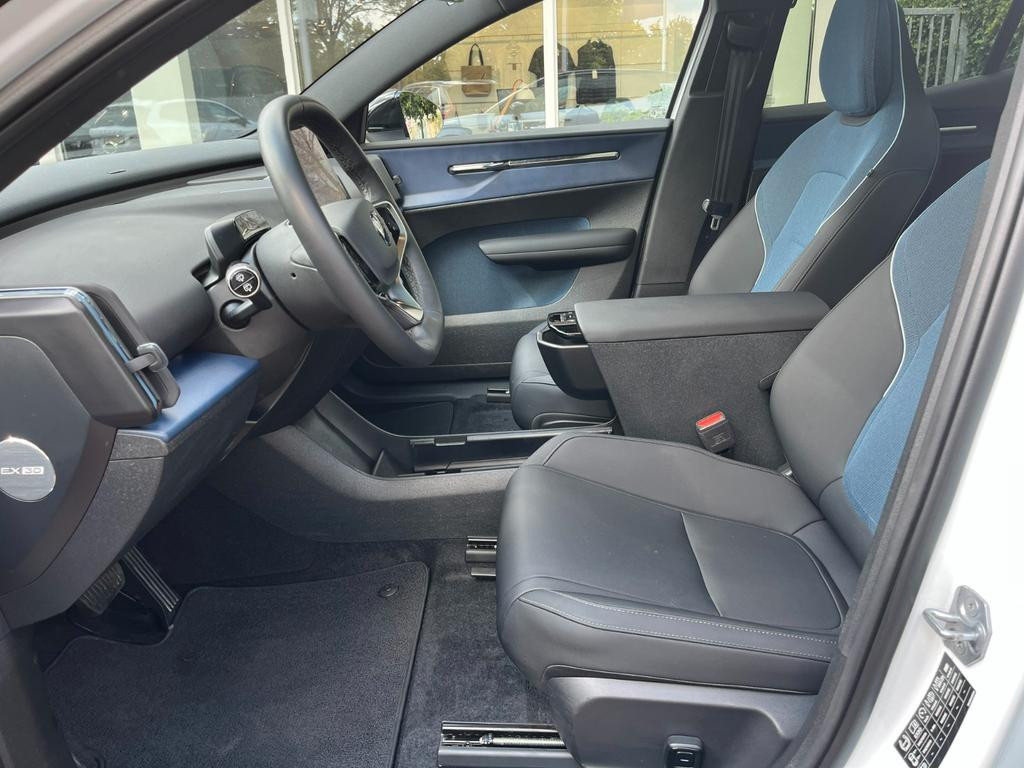 Volvo EX30