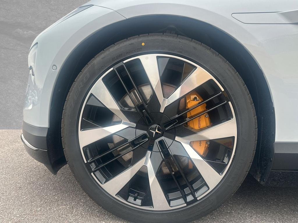 Polestar 4