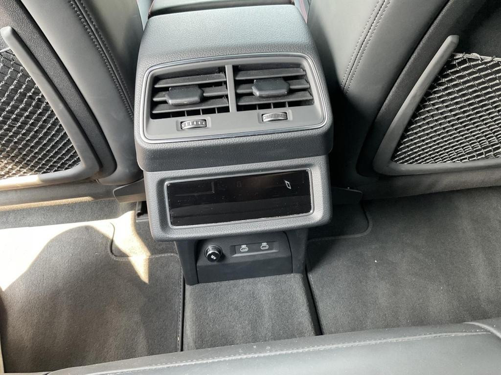 Audi SQ8 e-tron