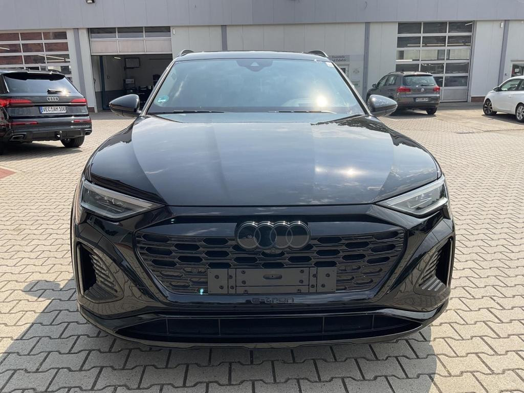 Audi SQ8 e-tron