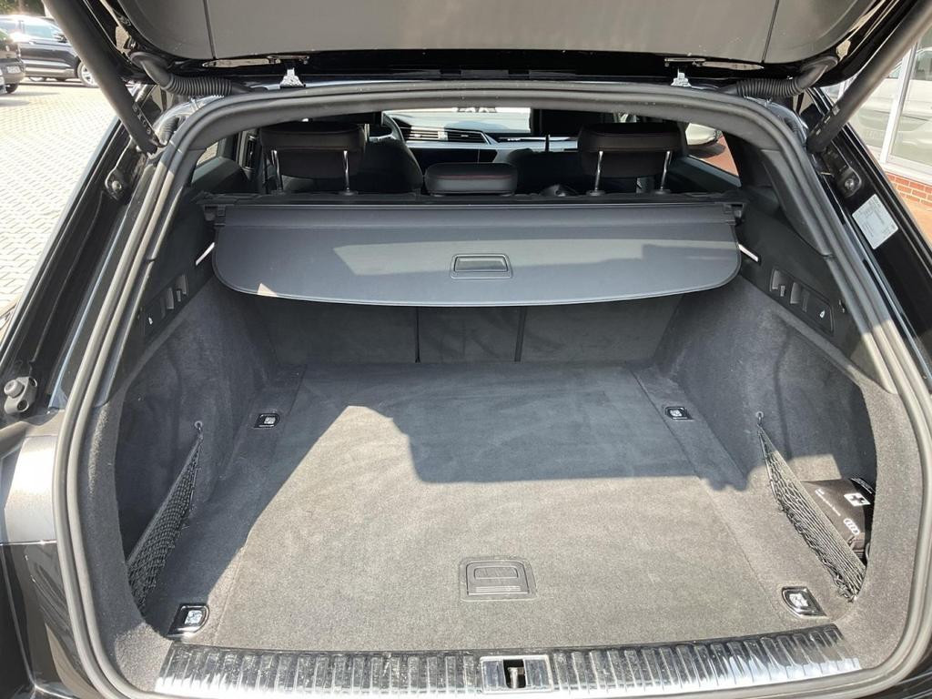 Audi SQ8 e-tron