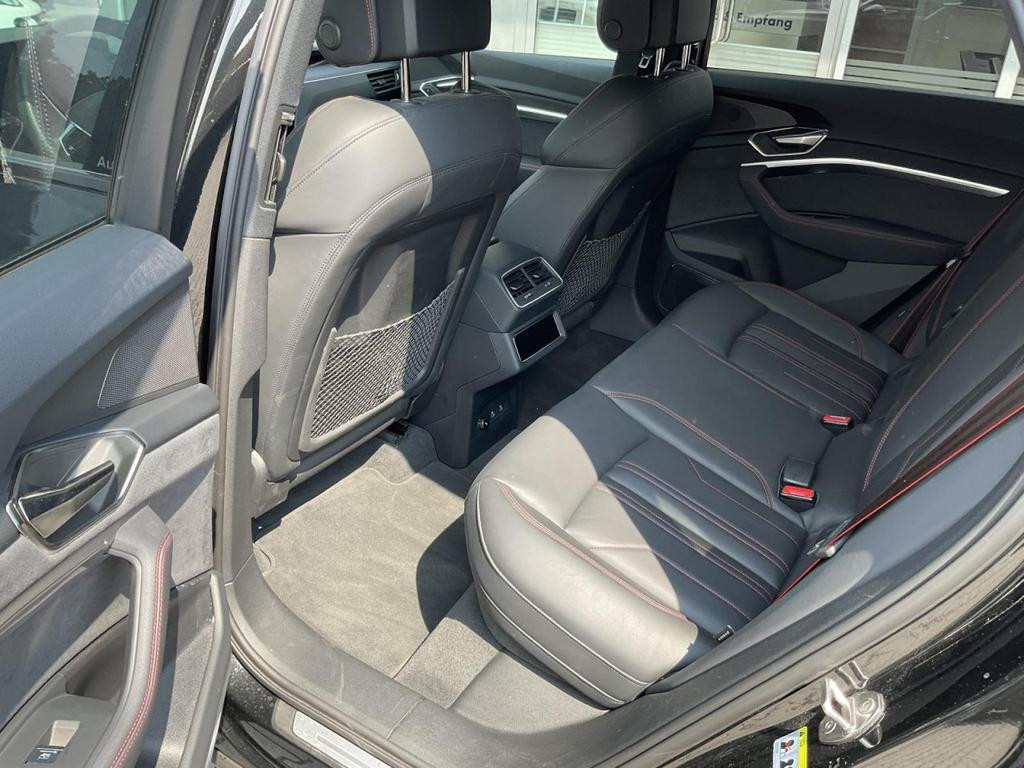 Audi SQ8 e-tron