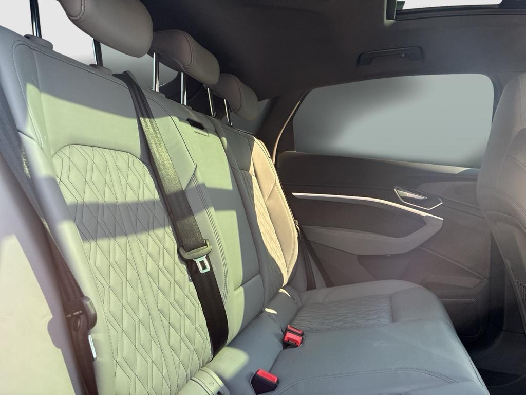 Audi SQ8 e-tron