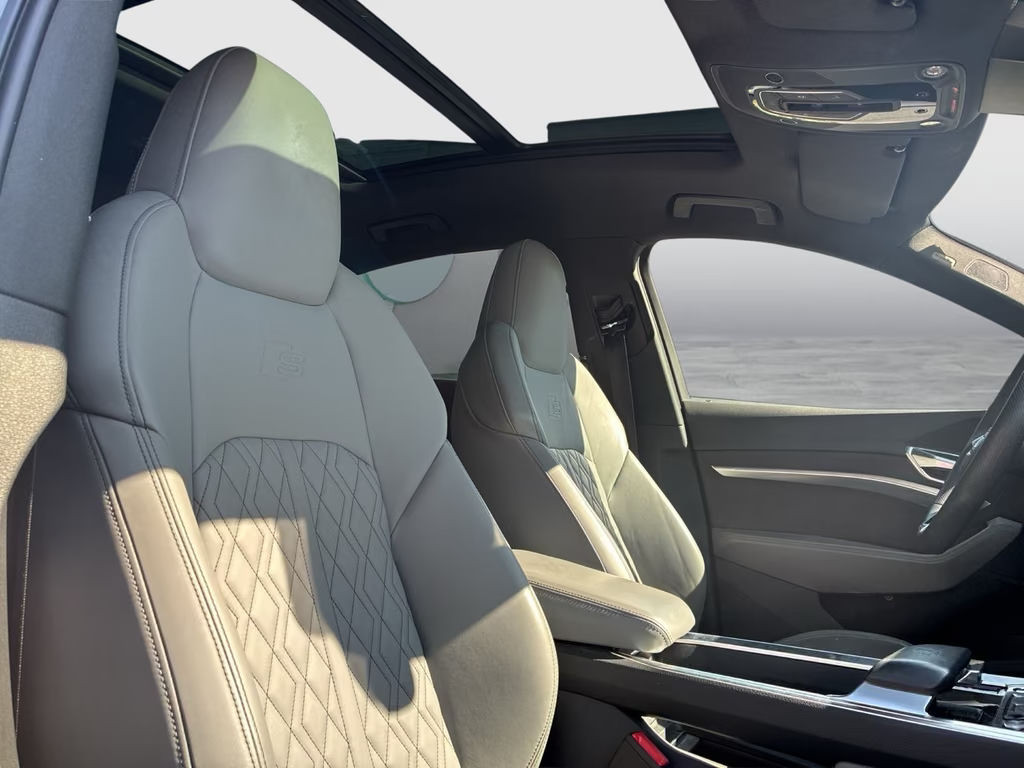 Audi SQ8 e-tron