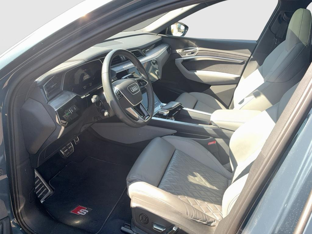 Audi SQ8 e-tron