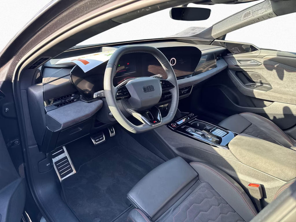 Audi S6 e-tron