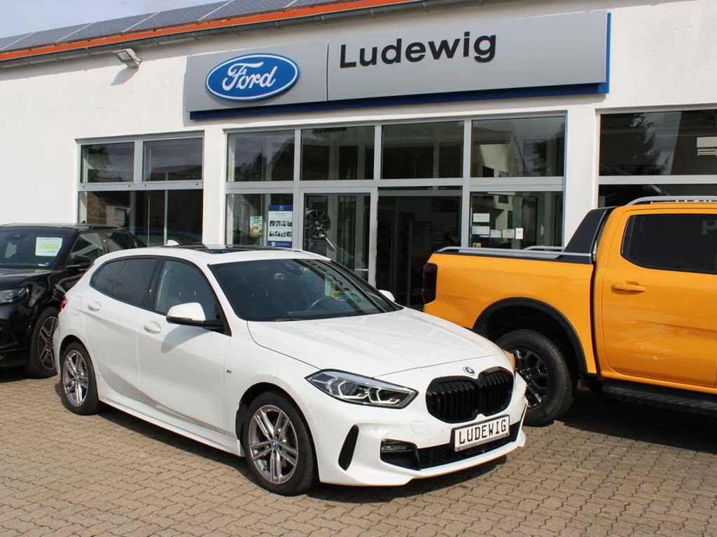 BMW 1 Serie 118 M-Sport Sedan 118i