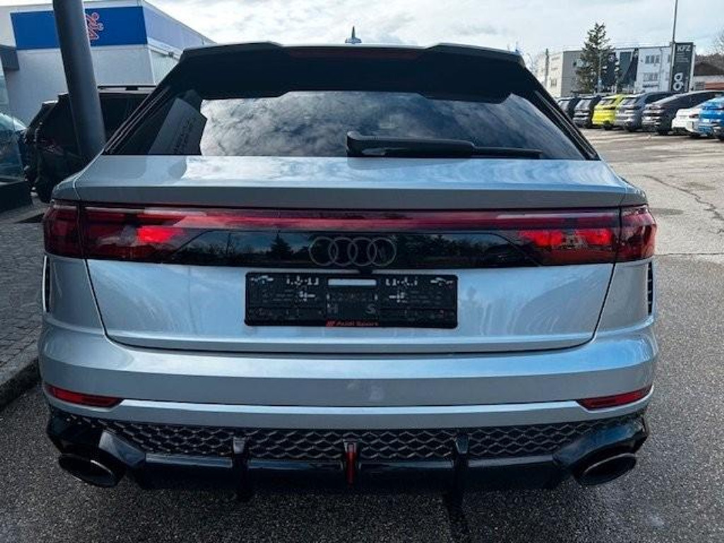Audi RS Q8