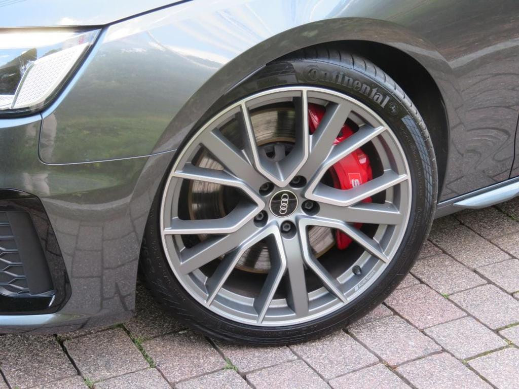 Audi S4
