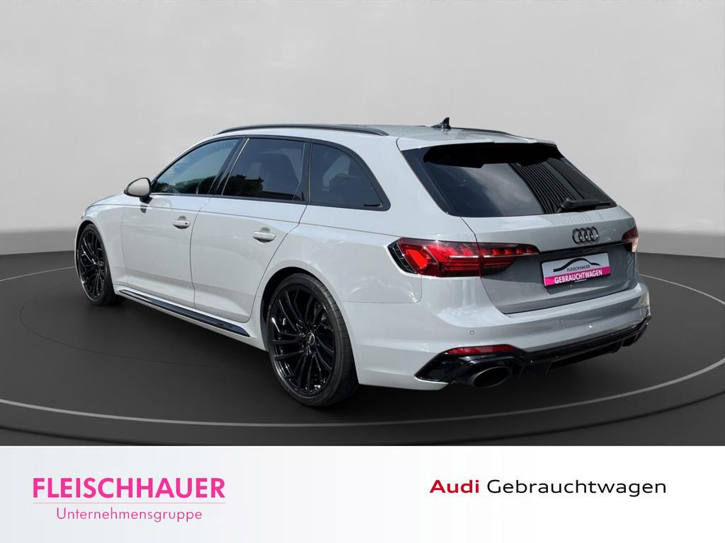 Audi RS4