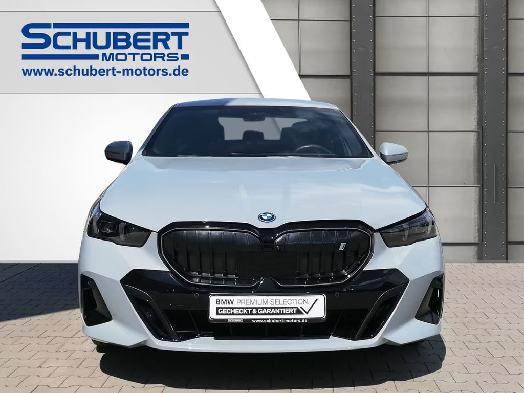 BMW i5