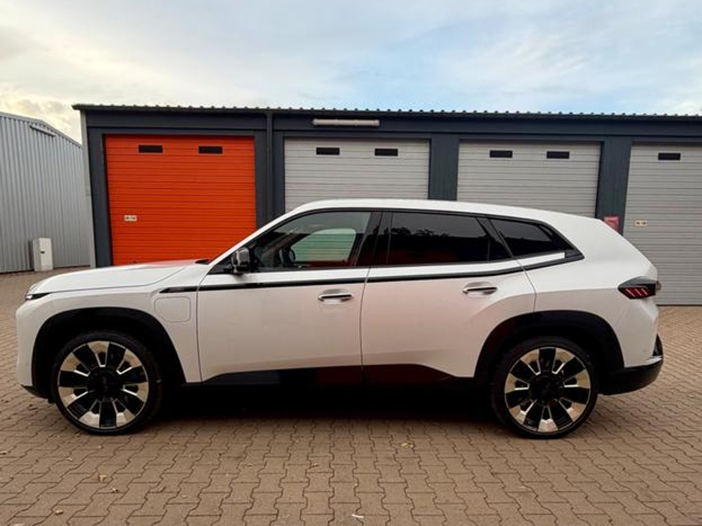BMW XM