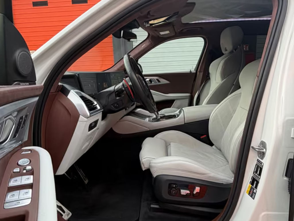 BMW XM