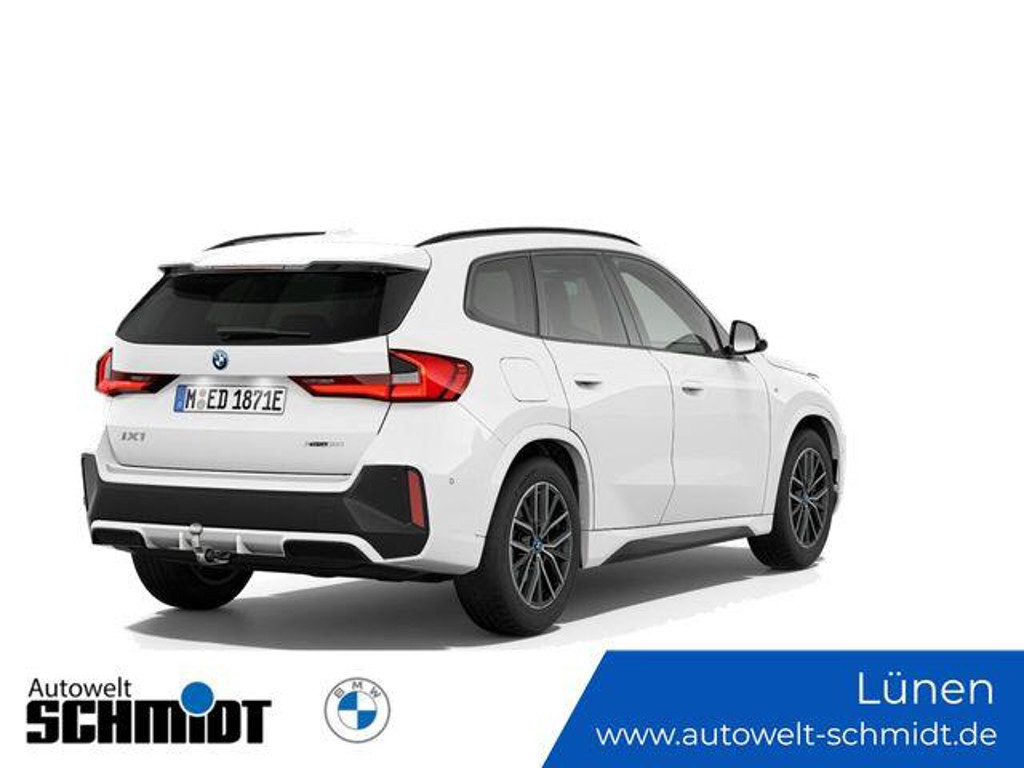 BMW iX1