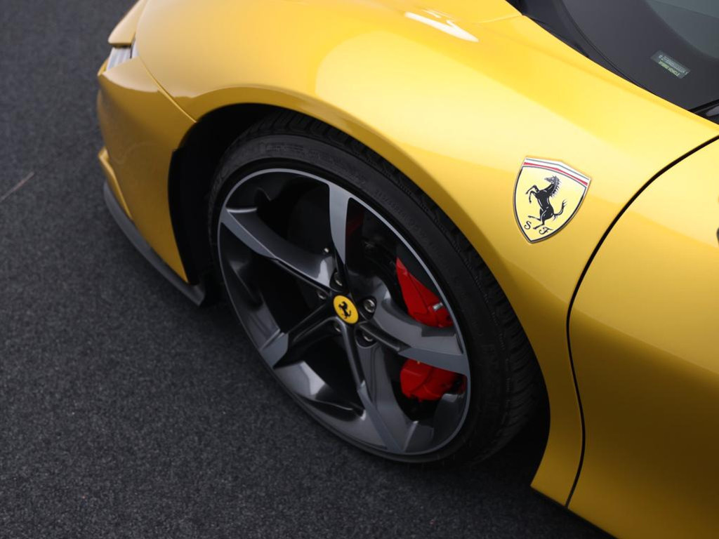 Ferrari SF90