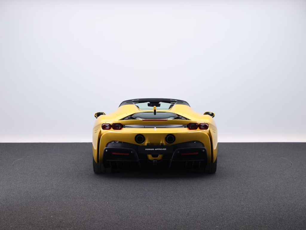 Ferrari SF90