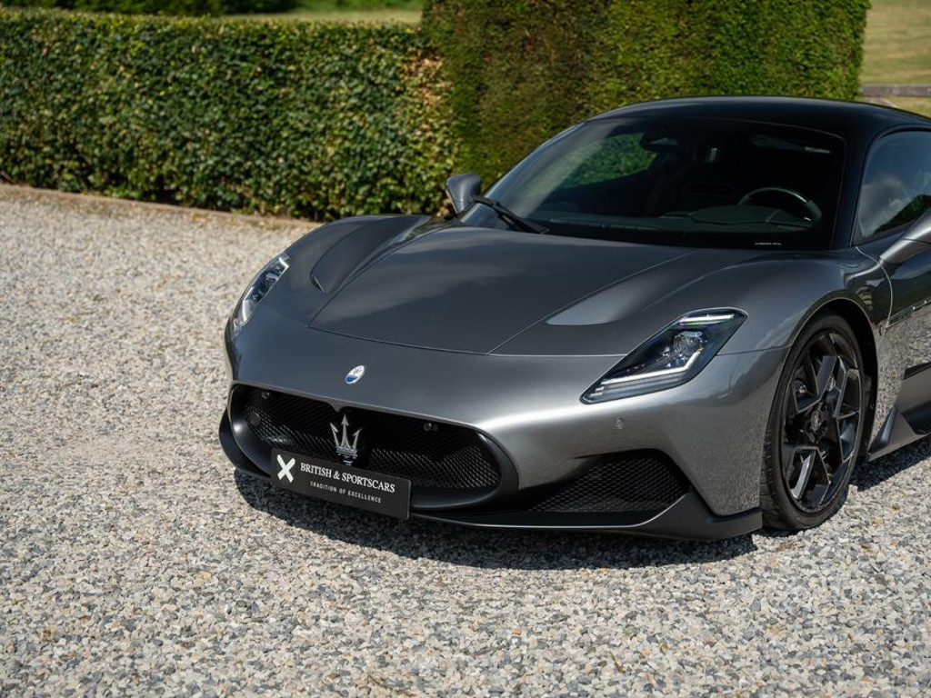 Maserati MC20
