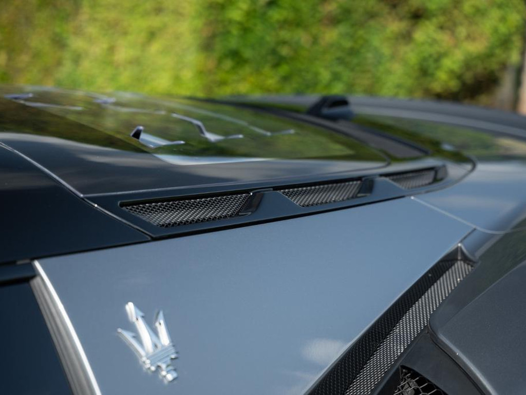 Maserati MC20
