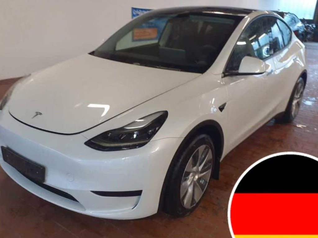 Tesla Model Y RWD