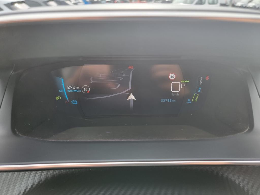 Peugeot e-2008