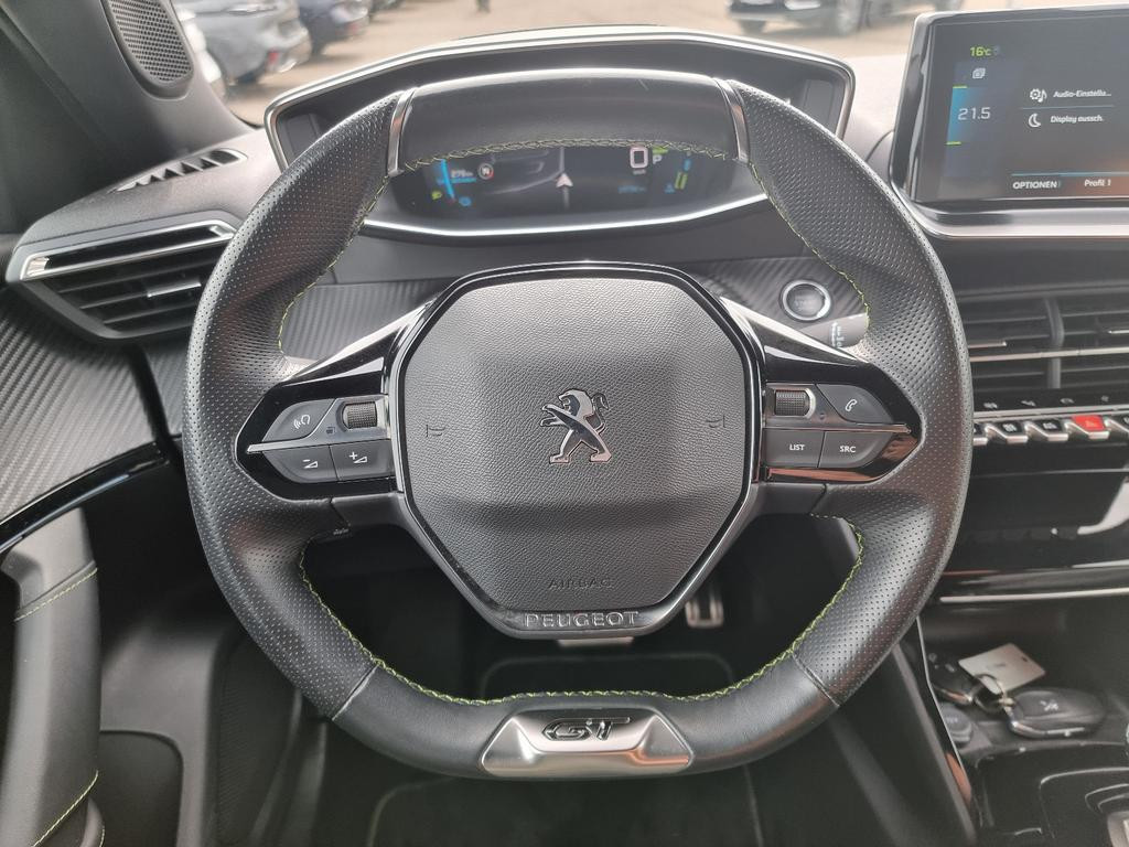 Peugeot e-2008