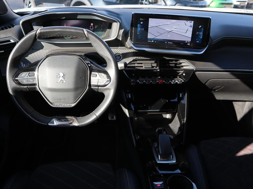 Peugeot e-2008