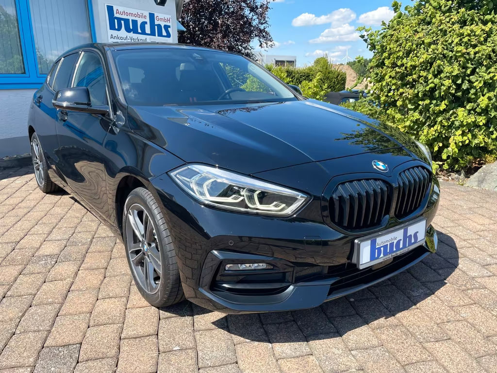 BMW 1 Serie 118 Sport Line Sedan 118i