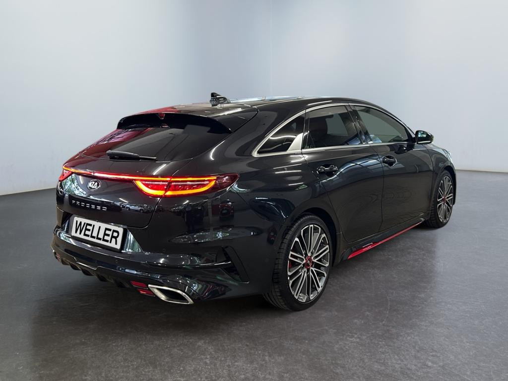 Kia ProCeed