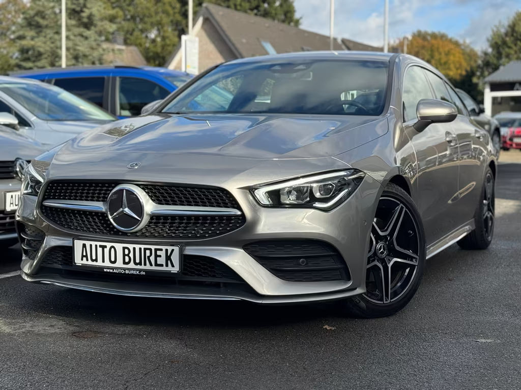 Mercedes-Benz CLA-Klasse CLA 200 AMG Line Shooting Brake