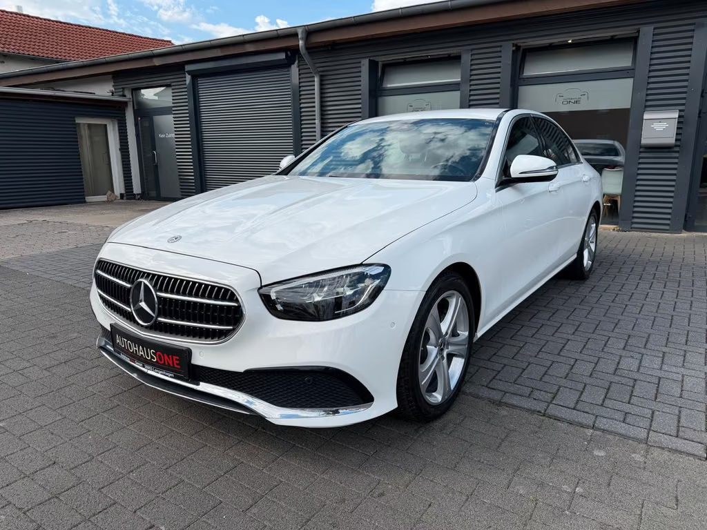Mercedes-Benz E-Klasse E 220 AVANTGARDE E 220 d Sedan