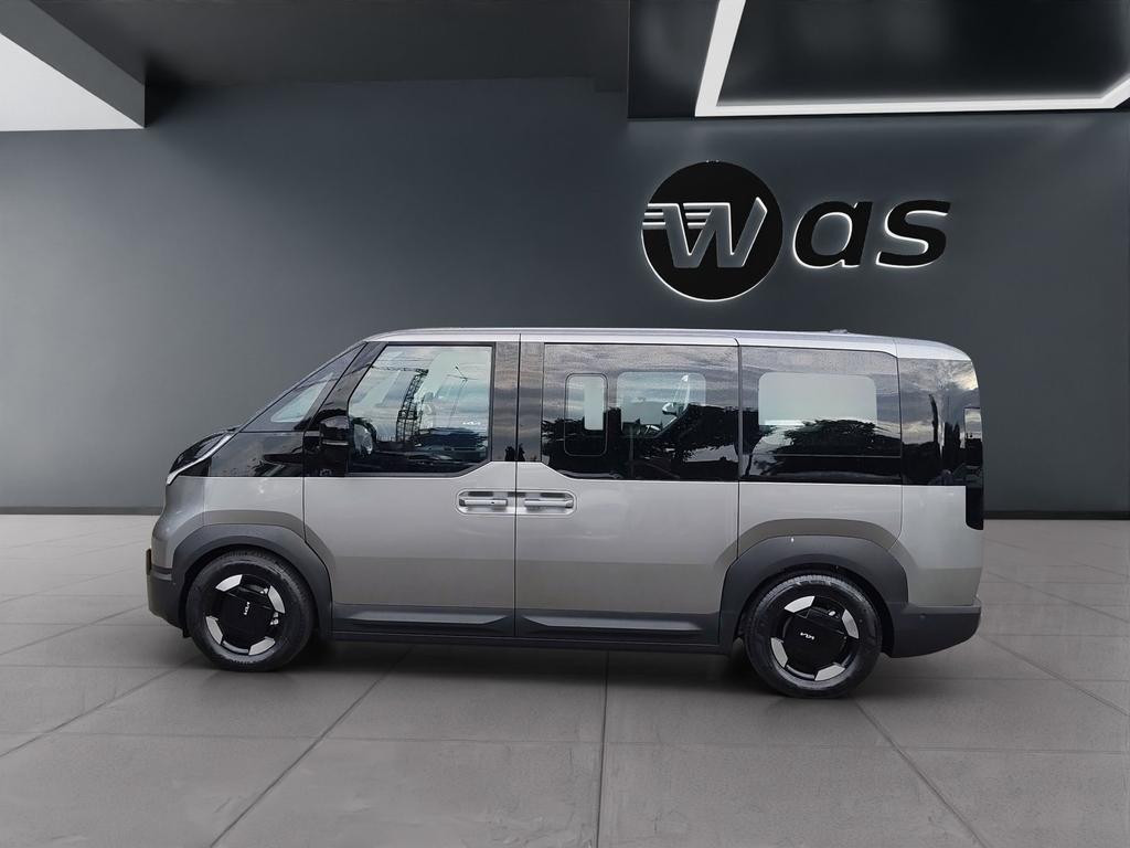 Kia PV5 Passenger