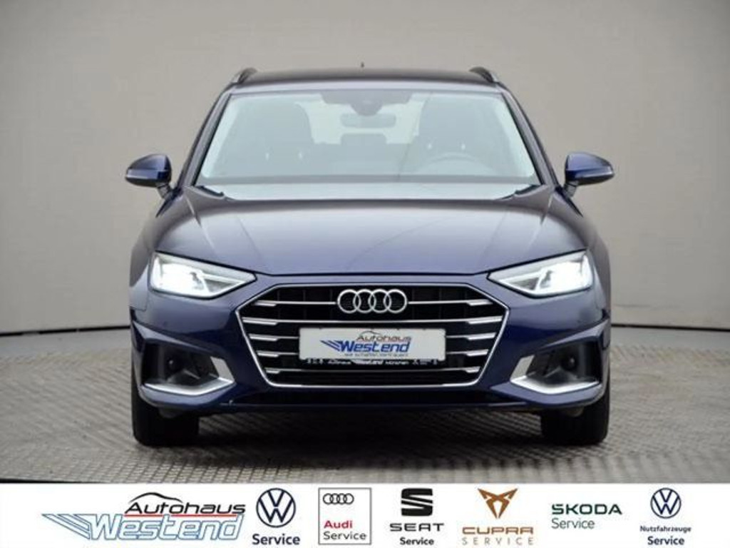 Audi A4 Avant S-Tronic 40 TFSI