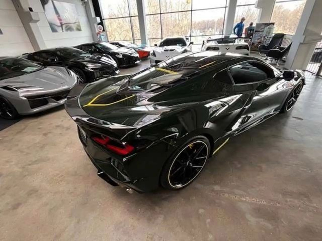 Corvette C8
