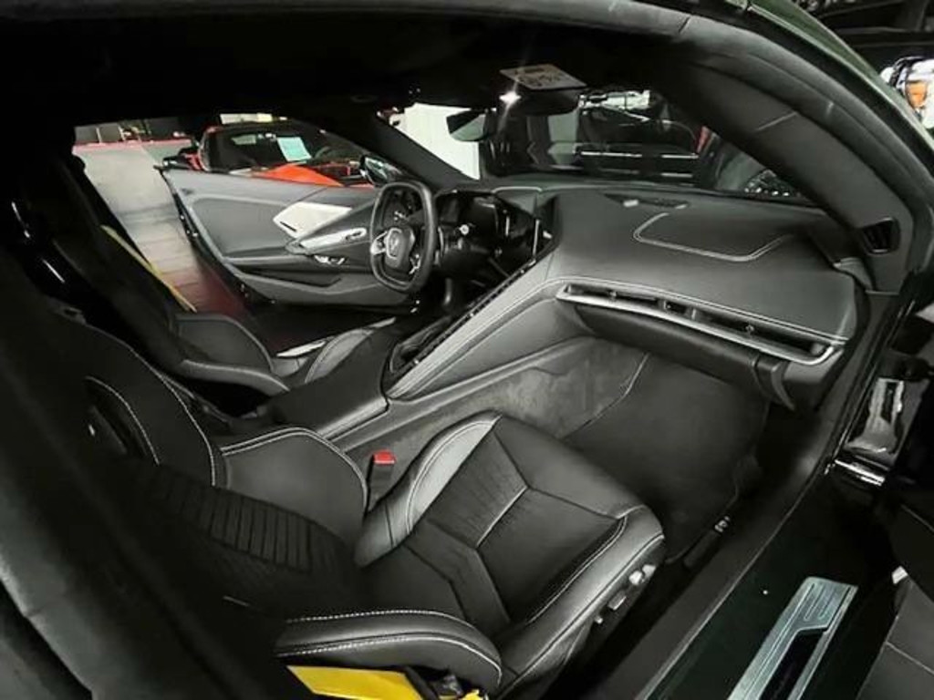 Corvette C8