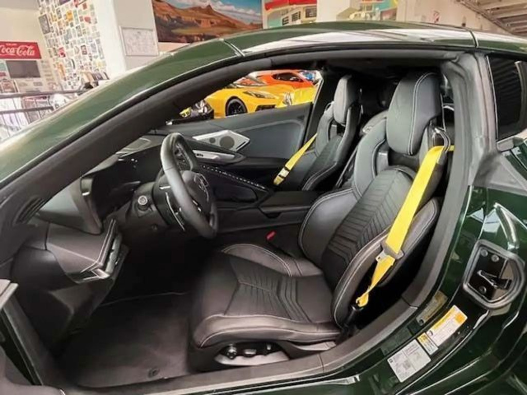 Corvette C8