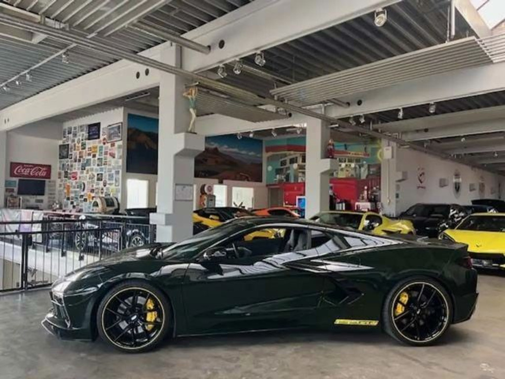 Corvette C8