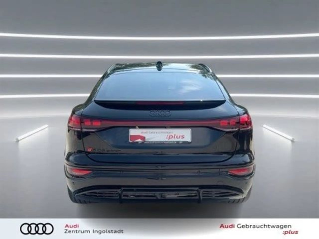 Audi SQ6 e-tron