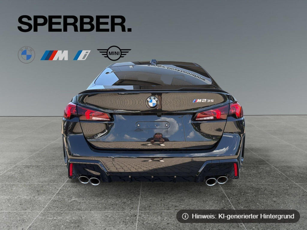 BMW M235
