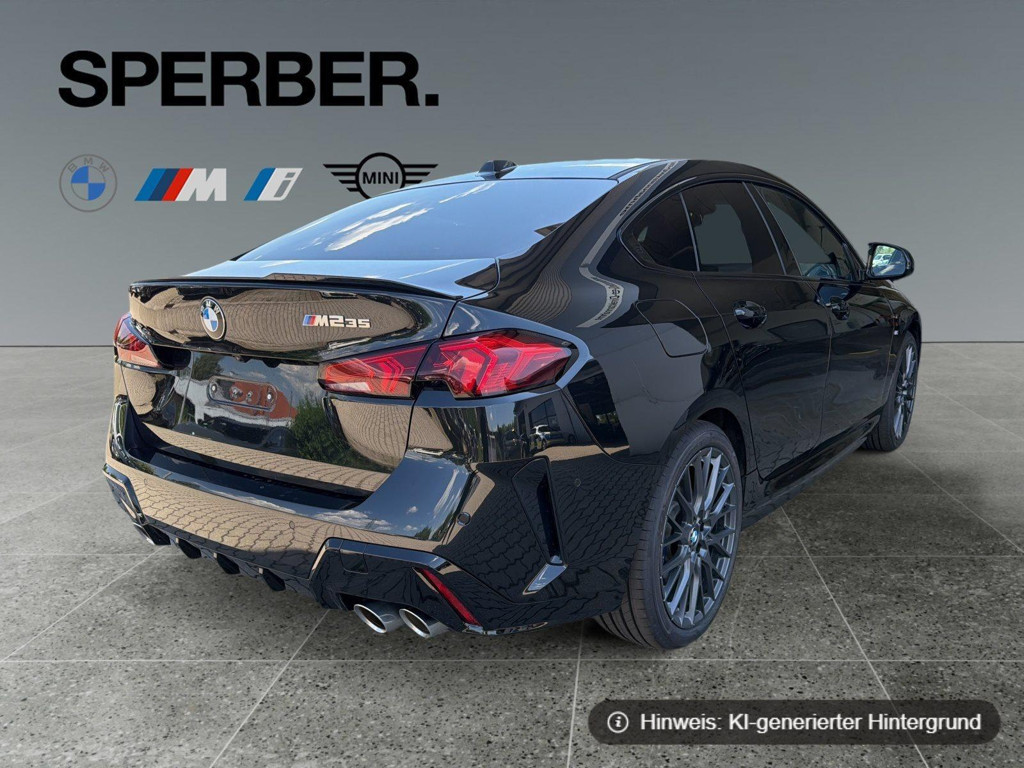 BMW M235