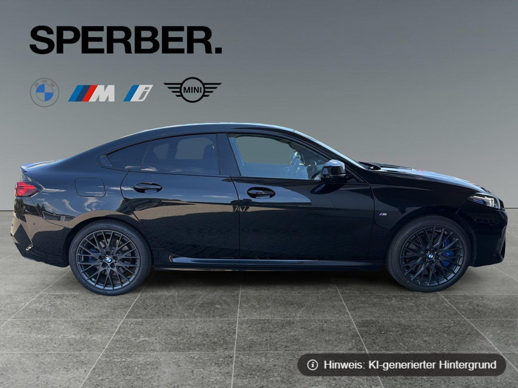 BMW M235