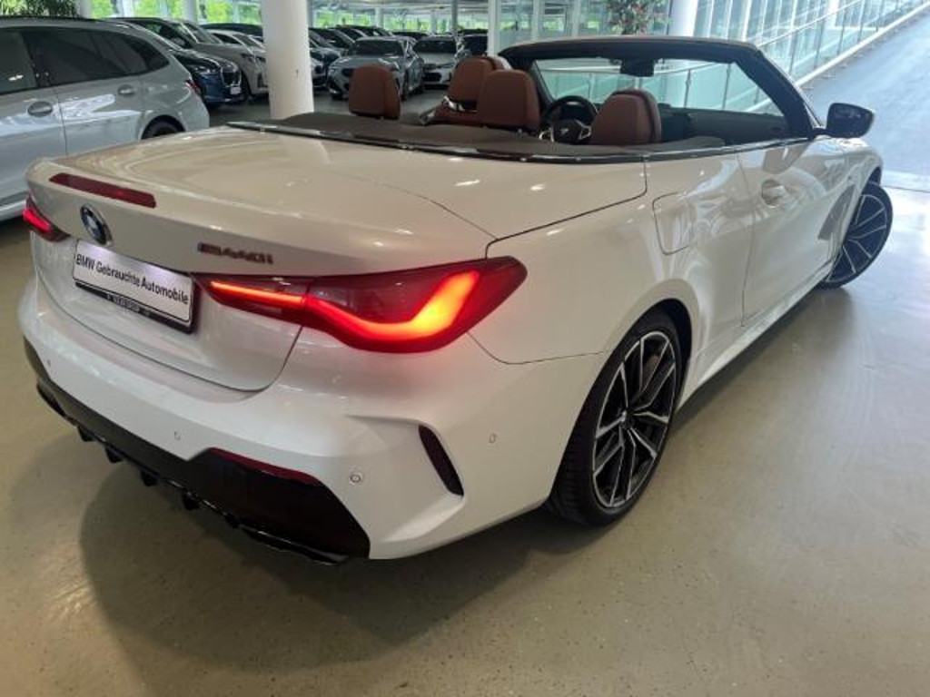 BMW M440