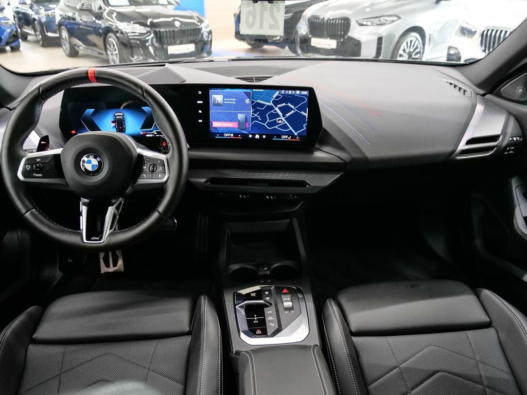 BMW M235