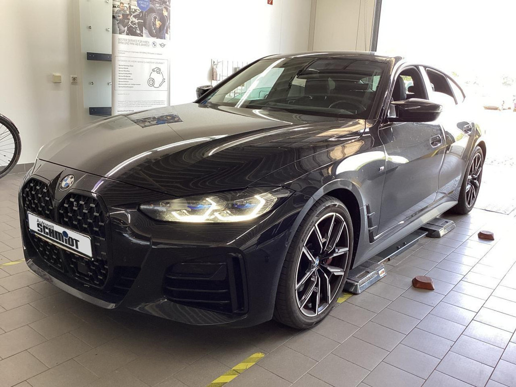BMW M440