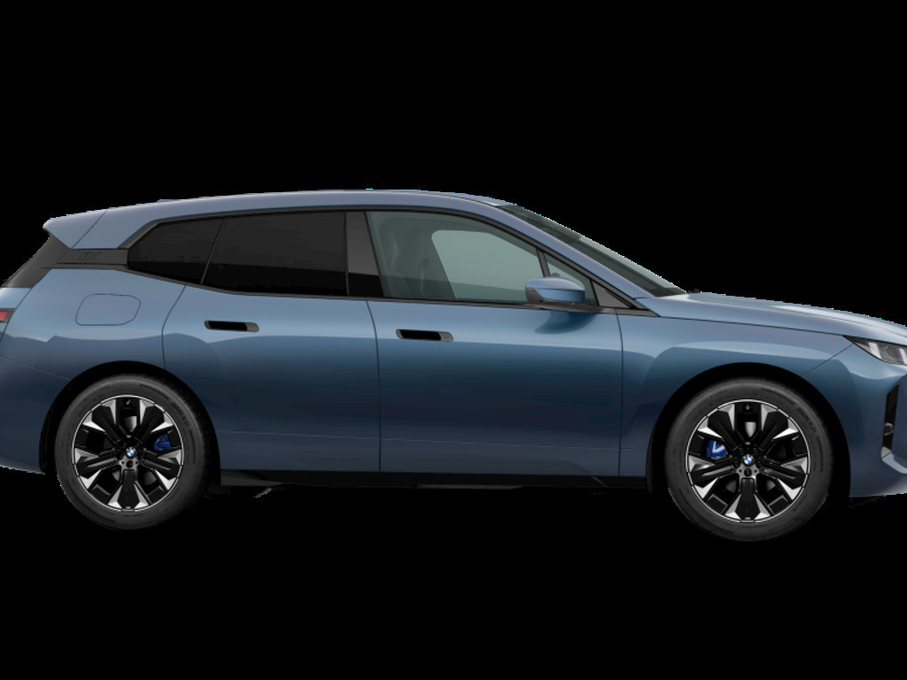 BMW iX